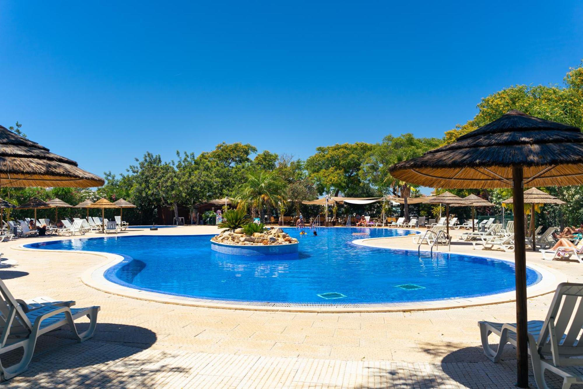 Kampaoh Tavira Hotel Luaran gambar